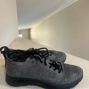 Hylo Light Running Style Sneakers Grey Size Men’s 11.5 Women’s‎ 13